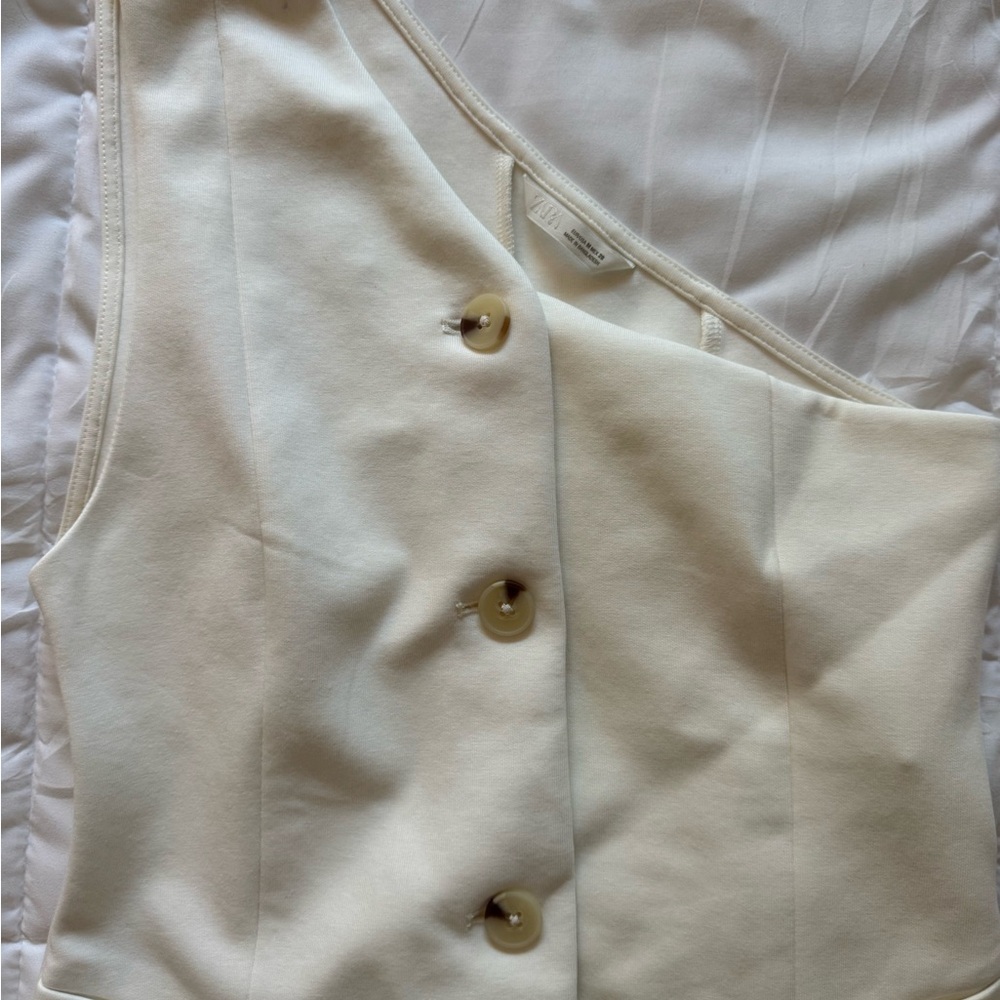 Zara Off-White Button-Up Vest